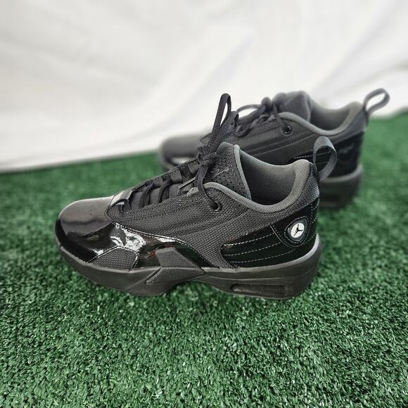 *NEW* Youth NIKE AIR JORDAN MAX AURA 6 (GS) BLACK/BLACK (FQ8297 001), Sz 5Y - Picture 1 of 11